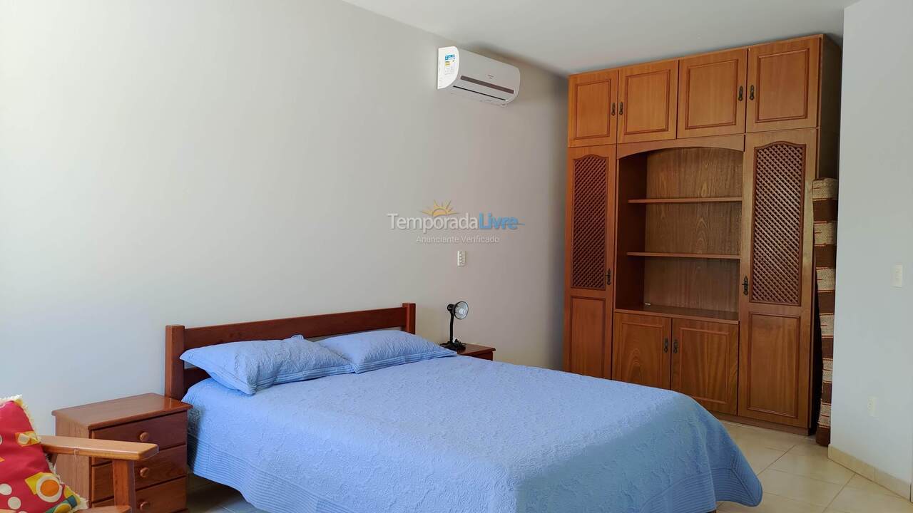 Casa para alquiler de vacaciones em Florianópolis (Praia da Daniela)
