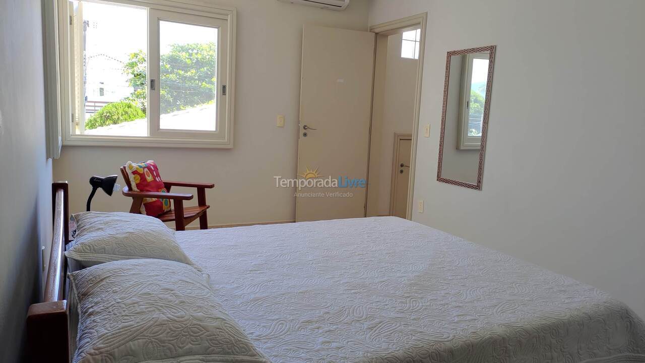 Casa para alquiler de vacaciones em Florianópolis (Praia da Daniela)