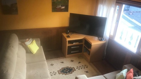 House for 12 people 5min walk from Capivari