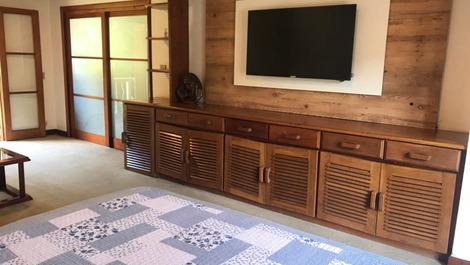 House for 12 people 5min walk from Capivari