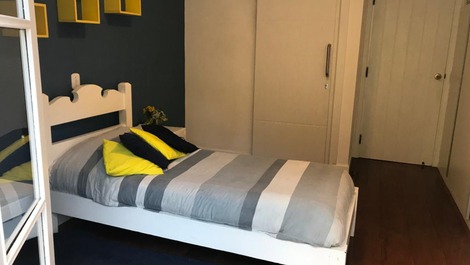 House for 12 people 5min walk from Capivari