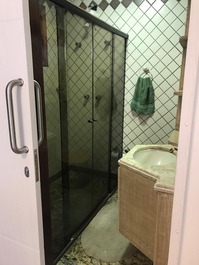 House for 12 people 5min walk from Capivari