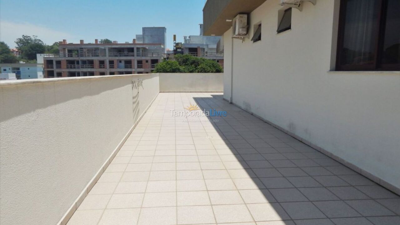 Apartment for vacation rental in Bombinhas (Praia de Bombinhas)