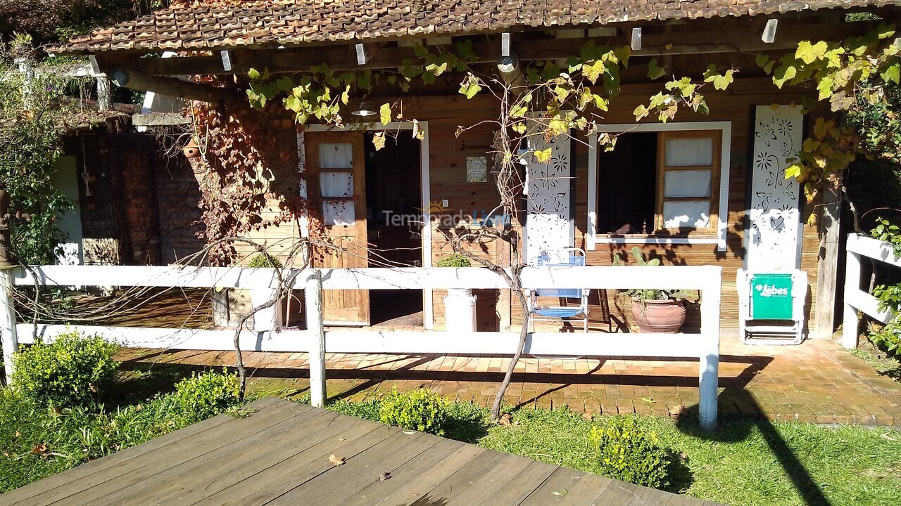 Casa para aluguel de temporada em Farroupilha (Desvio Blauth)