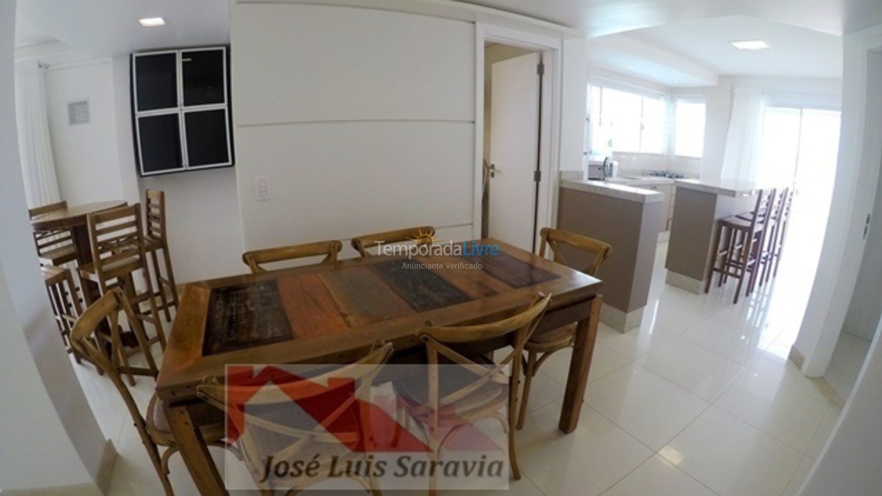 Apartamento para alquiler de vacaciones em Bombinhas (Praia de Bombas)