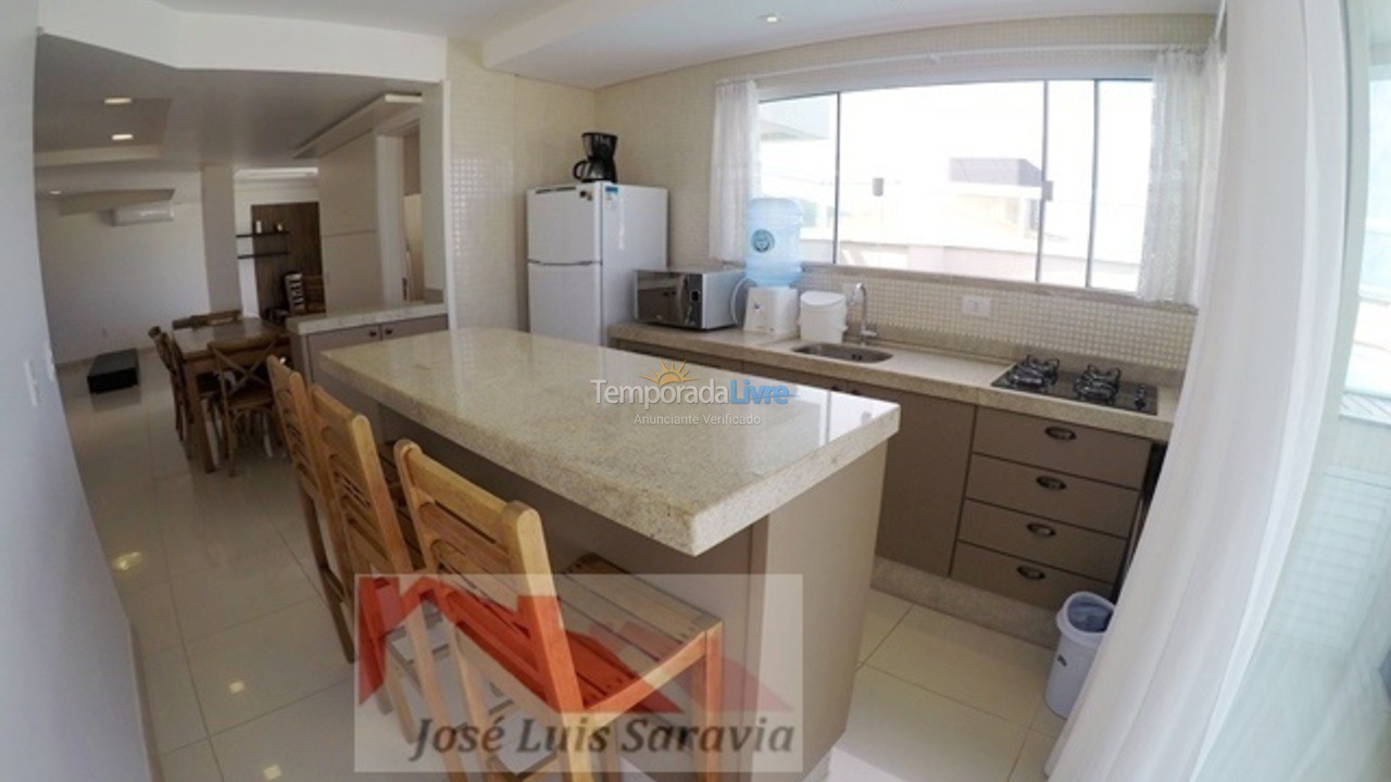 Apartamento para alquiler de vacaciones em Bombinhas (Praia de Bombas)