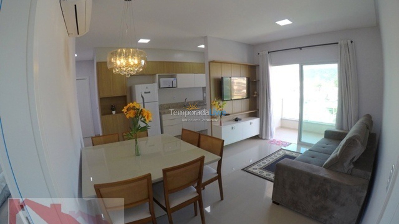 Apartamento para aluguel de temporada em Bombinhas (Praia de Bombas)