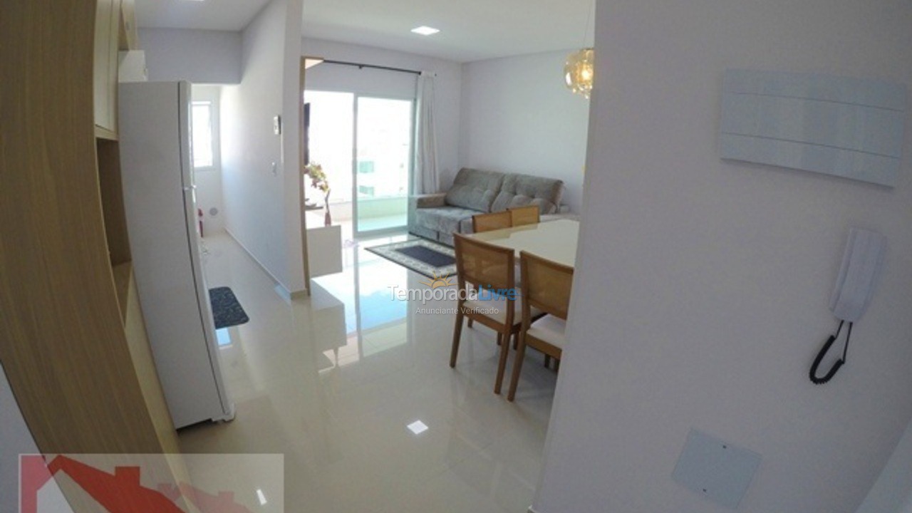 Apartamento para aluguel de temporada em Bombinhas (Praia de Bombas)