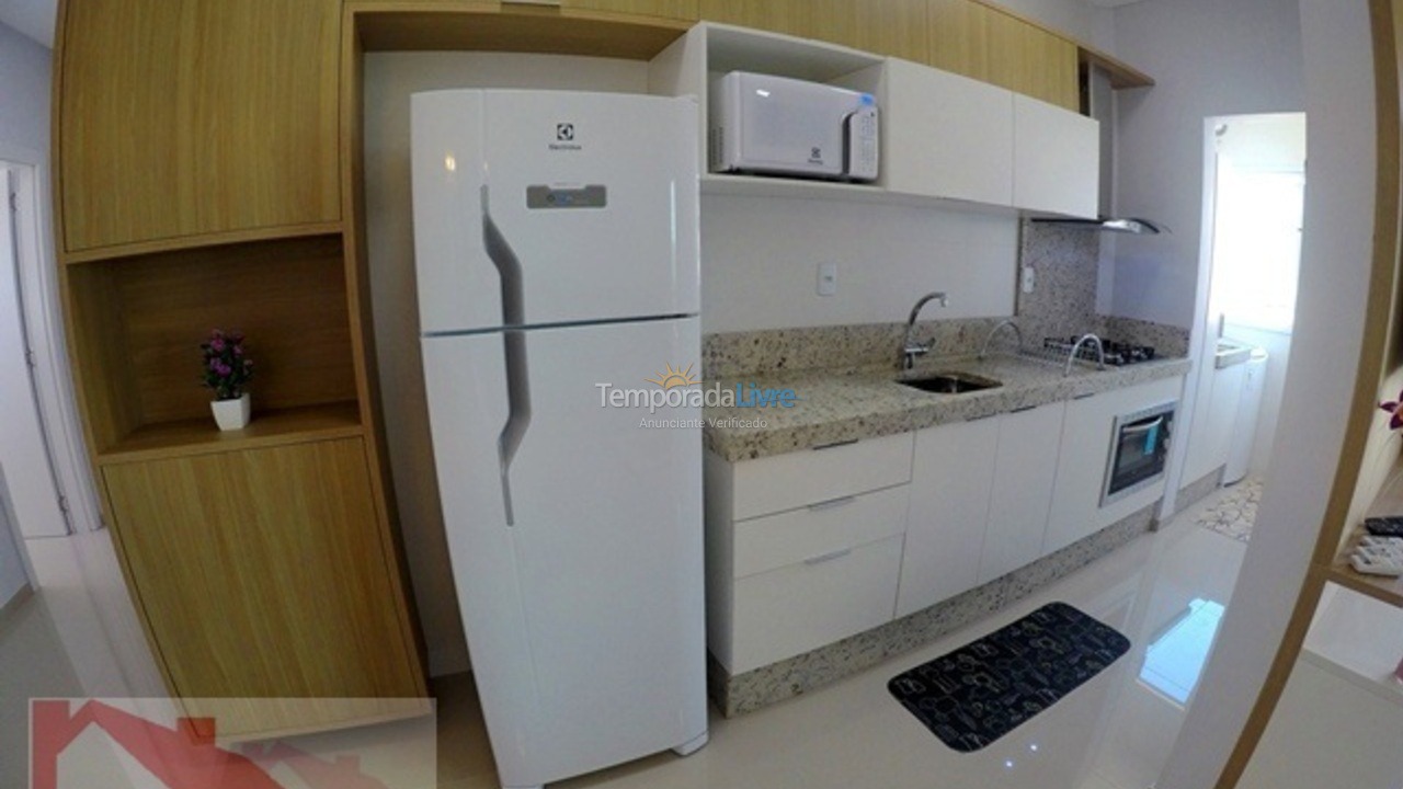 Apartamento para aluguel de temporada em Bombinhas (Praia de Bombas)