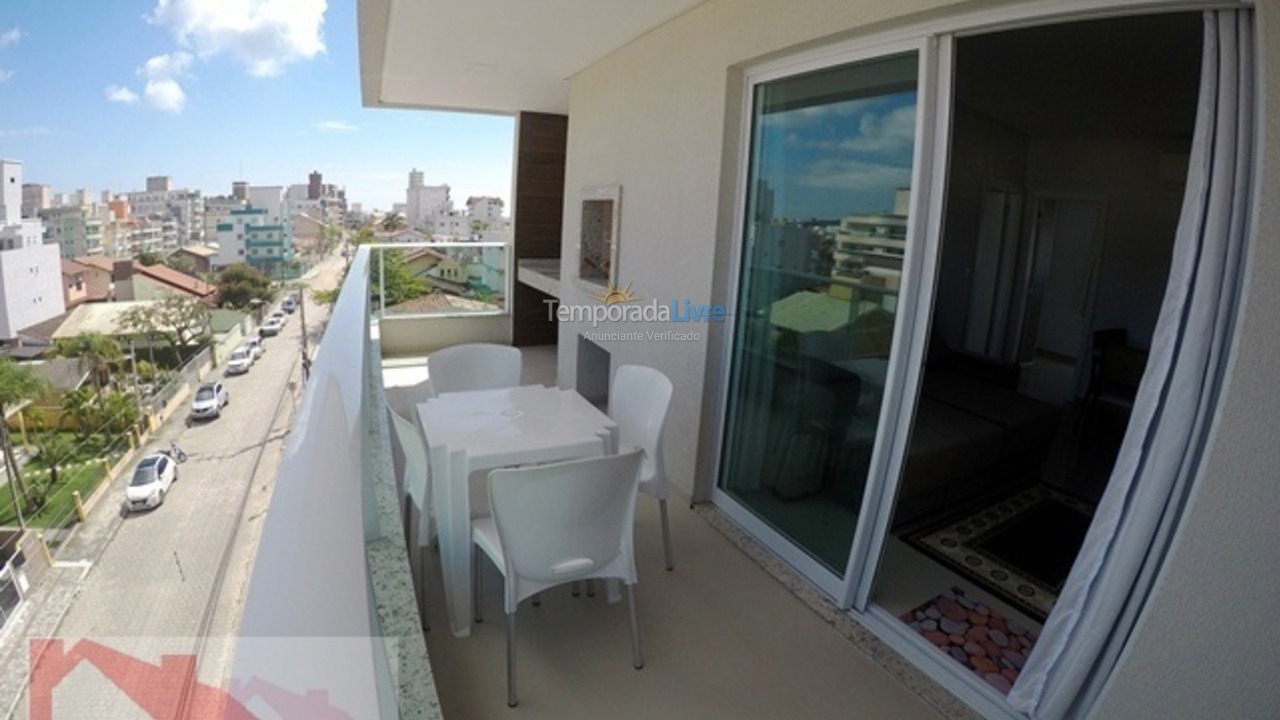 Apartamento para aluguel de temporada em Bombinhas (Praia de Bombas)