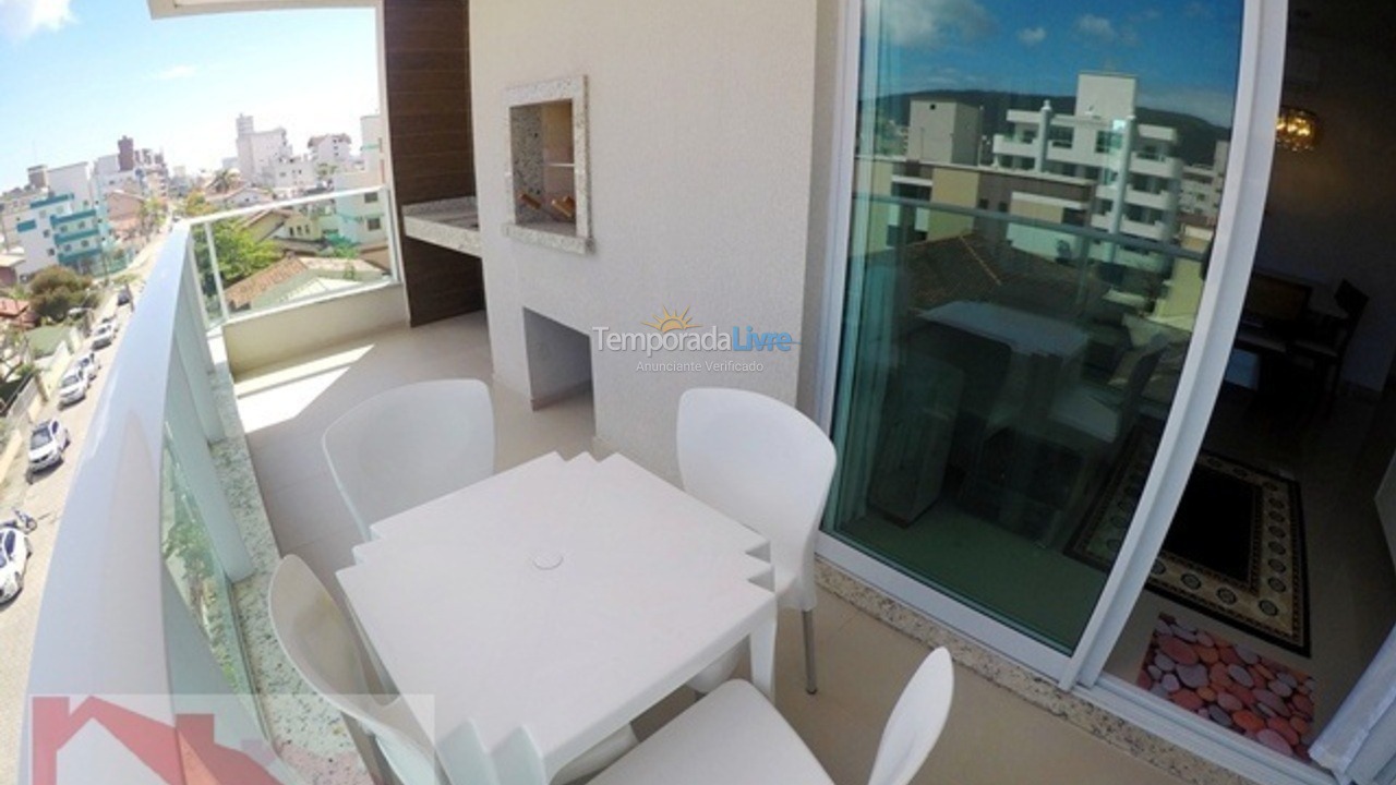 Apartamento para aluguel de temporada em Bombinhas (Praia de Bombas)