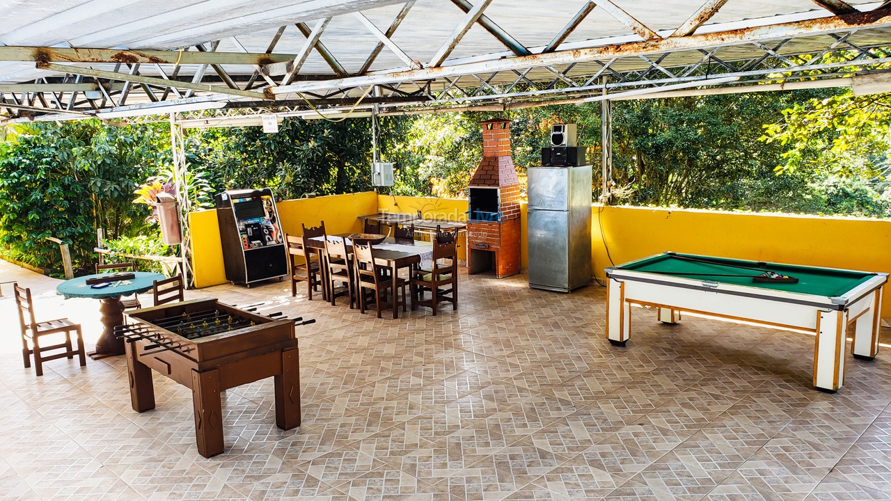 Granja para alquiler de vacaciones em Juquitiba (Super Promoção Com Wifi 100 Mts da Rodovia)