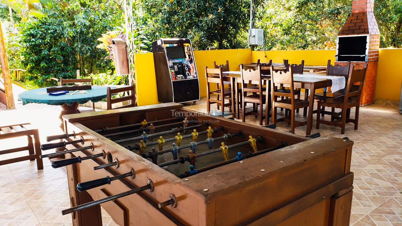 Granja para alquiler de vacaciones em Juquitiba (Super Promoção Com Wifi 100 Mts da Rodovia)