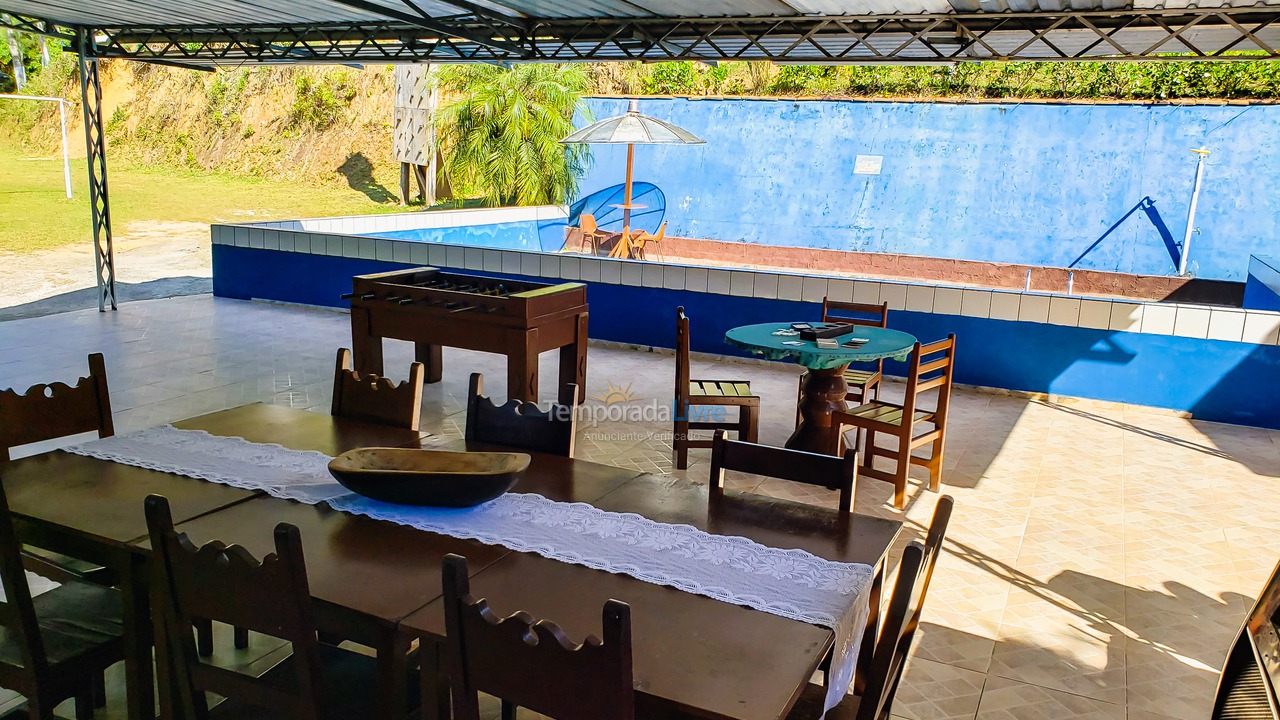 Granja para alquiler de vacaciones em Juquitiba (Super Promoção Com Wifi 100 Mts da Rodovia)