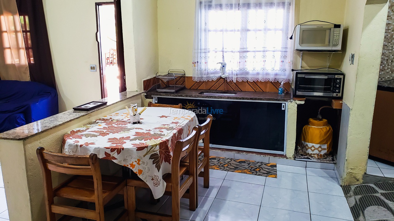 Granja para alquiler de vacaciones em Juquitiba (Super Promoção Com Wifi 100 Mts da Rodovia)