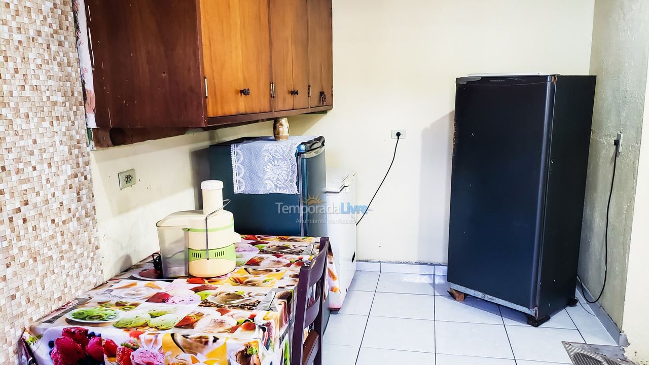 Granja para alquiler de vacaciones em Juquitiba (Super Promoção Com Wifi 100 Mts da Rodovia)