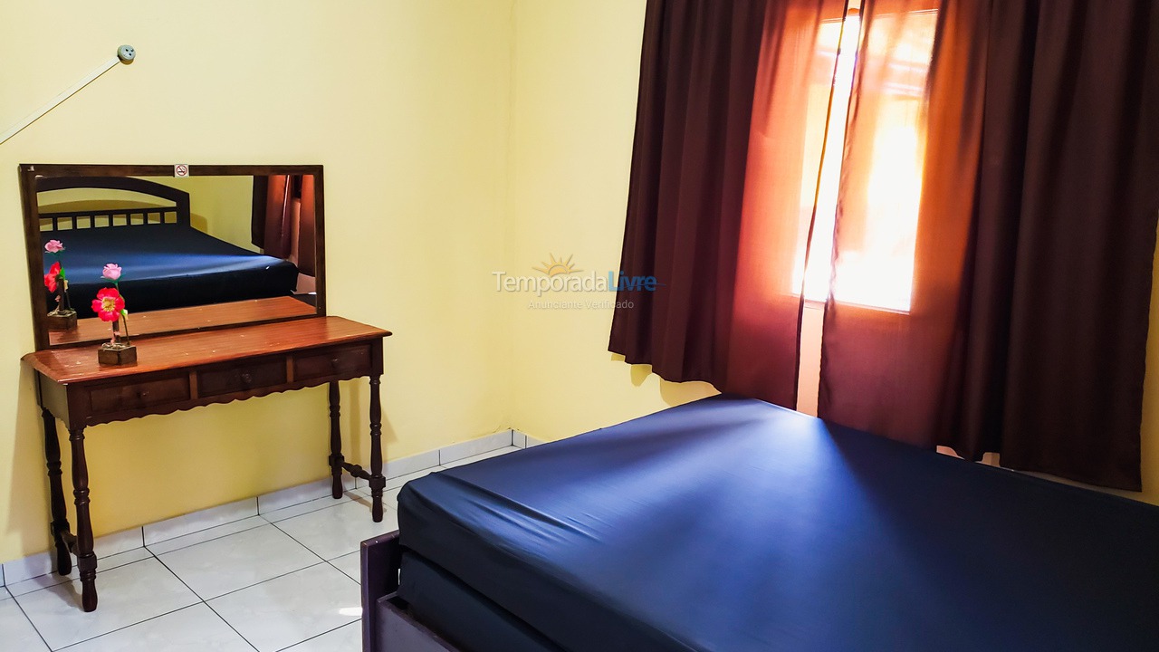 Granja para alquiler de vacaciones em Juquitiba (Super Promoção Com Wifi 100 Mts da Rodovia)