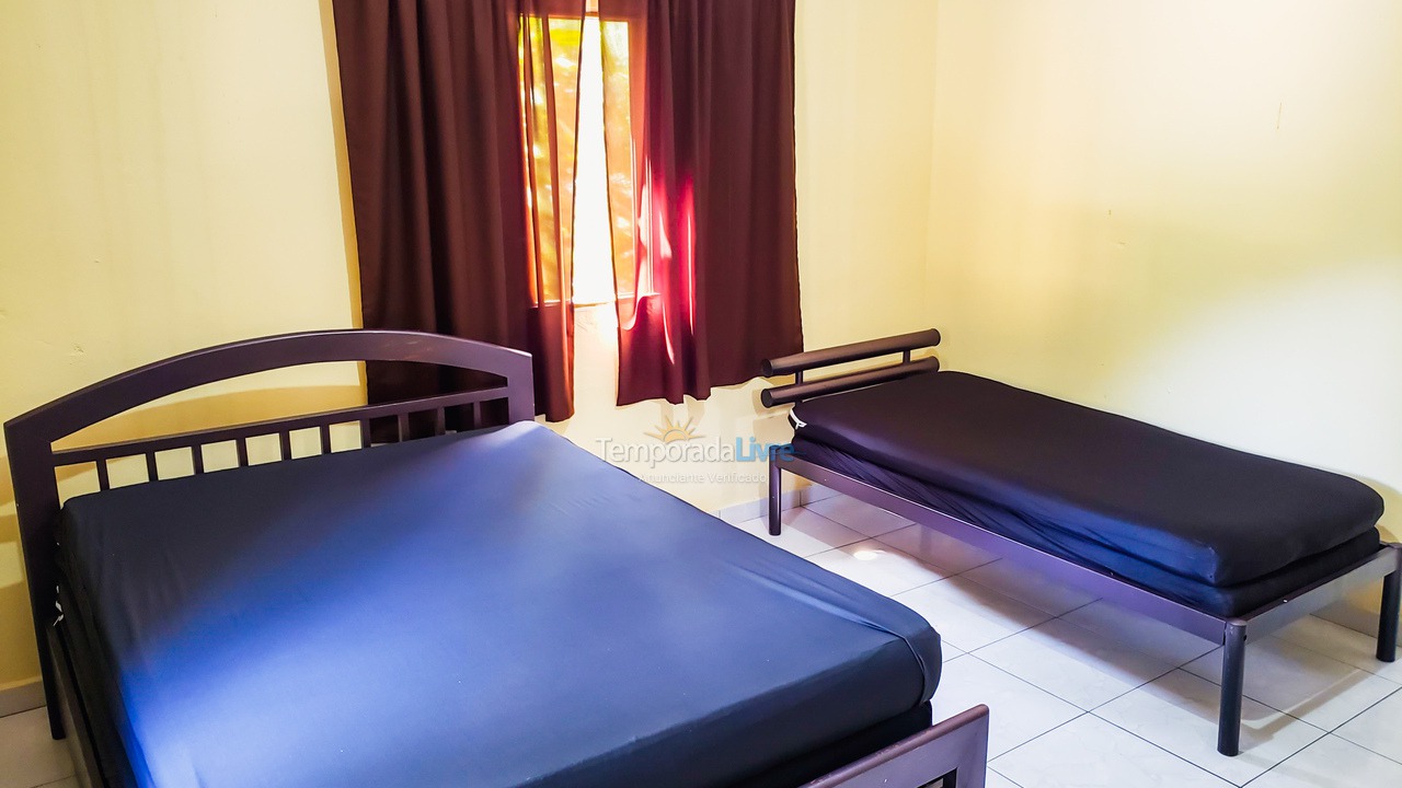 Granja para alquiler de vacaciones em Juquitiba (Super Promoção Com Wifi 100 Mts da Rodovia)