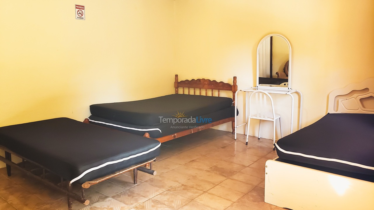 Granja para alquiler de vacaciones em Juquitiba (Super Promoção Com Wifi 100 Mts da Rodovia)