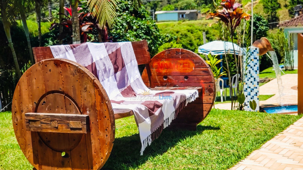 Chácara / sítio para aluguel de temporada em Juquitiba (Piscina Guitarra 30 Metros da Rodovia Festas E Temporada)