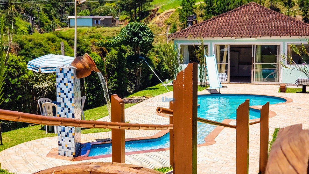 Chácara / sítio para aluguel de temporada em Juquitiba (Piscina Guitarra 30 Metros da Rodovia Festas E Temporada)