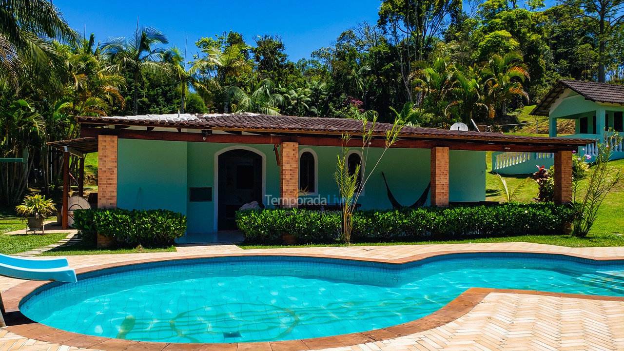 Chácara / sítio para aluguel de temporada em Juquitiba (Piscina Guitarra 30 Metros da Rodovia Festas E Temporada)