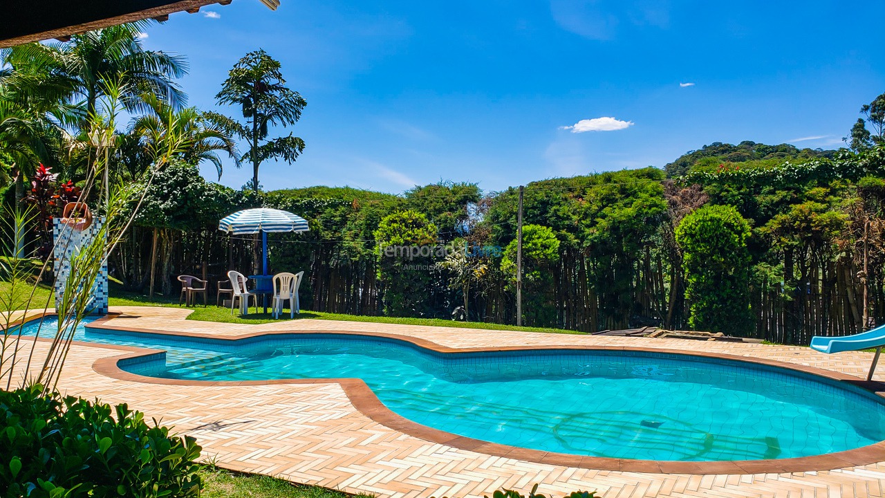 Chácara / sítio para aluguel de temporada em Juquitiba (Piscina Guitarra 30 Metros da Rodovia Festas E Temporada)