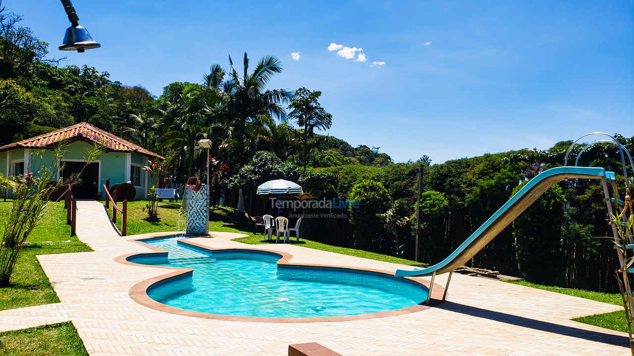 Chácara / sítio para aluguel de temporada em Juquitiba (Piscina Guitarra 30 Metros da Rodovia Festas E Temporada)