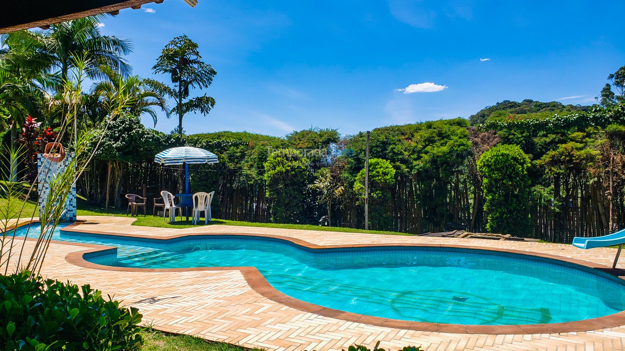 Chácara / sítio para aluguel de temporada em Juquitiba (Piscina Guitarra 30 Metros da Rodovia Festas E Temporada)