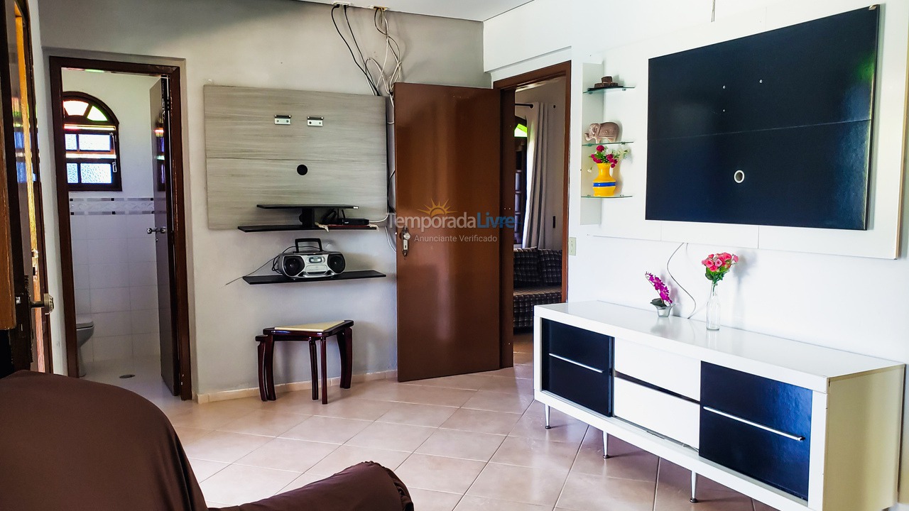 Chácara / sítio para aluguel de temporada em Juquitiba (Piscina Guitarra 30 Metros da Rodovia Festas E Temporada)