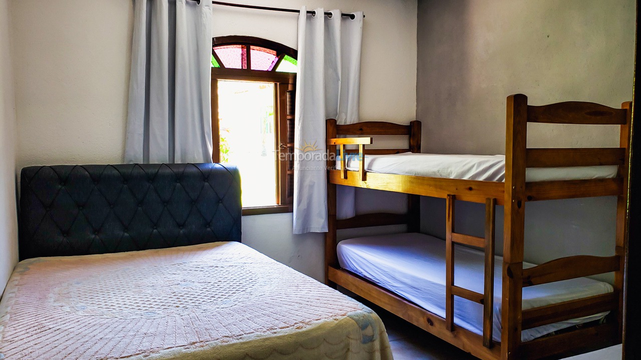 Chácara / sítio para aluguel de temporada em Juquitiba (Piscina Guitarra 30 Metros da Rodovia Festas E Temporada)