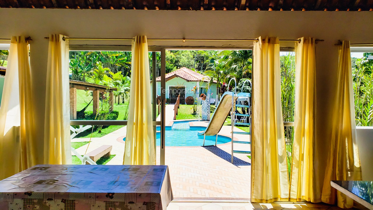 Chácara / sítio para aluguel de temporada em Juquitiba (Piscina Guitarra 30 Metros da Rodovia Festas E Temporada)