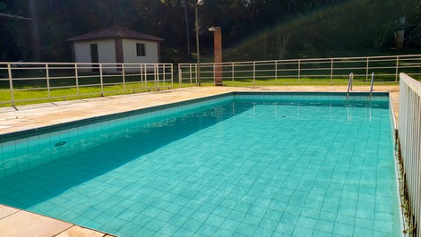 SÍTIO PARA TEMPORADA PROXÍMO A SÃO LOURENÇO DA SERRA ( FÁCIL ACESSO)