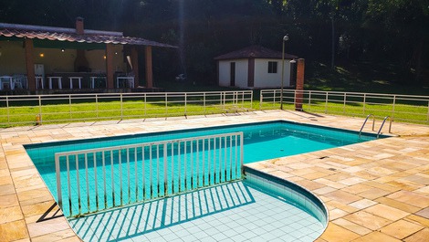 SÍTIO PARA TEMPORADA PROXÍMO A SÃO LOURENÇO DA SERRA ( FÁCIL ACESSO)