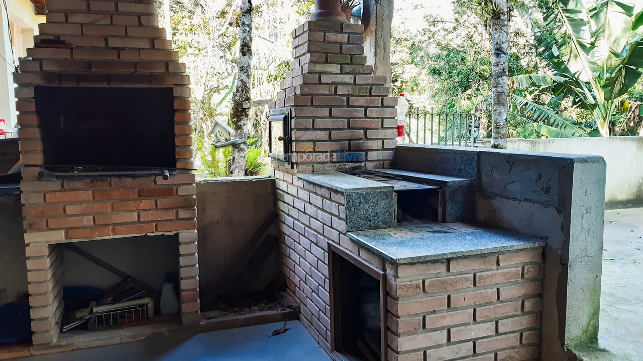 Chácara / sítio para aluguel de temporada em Juquitiba (Centro de Juquitiba)