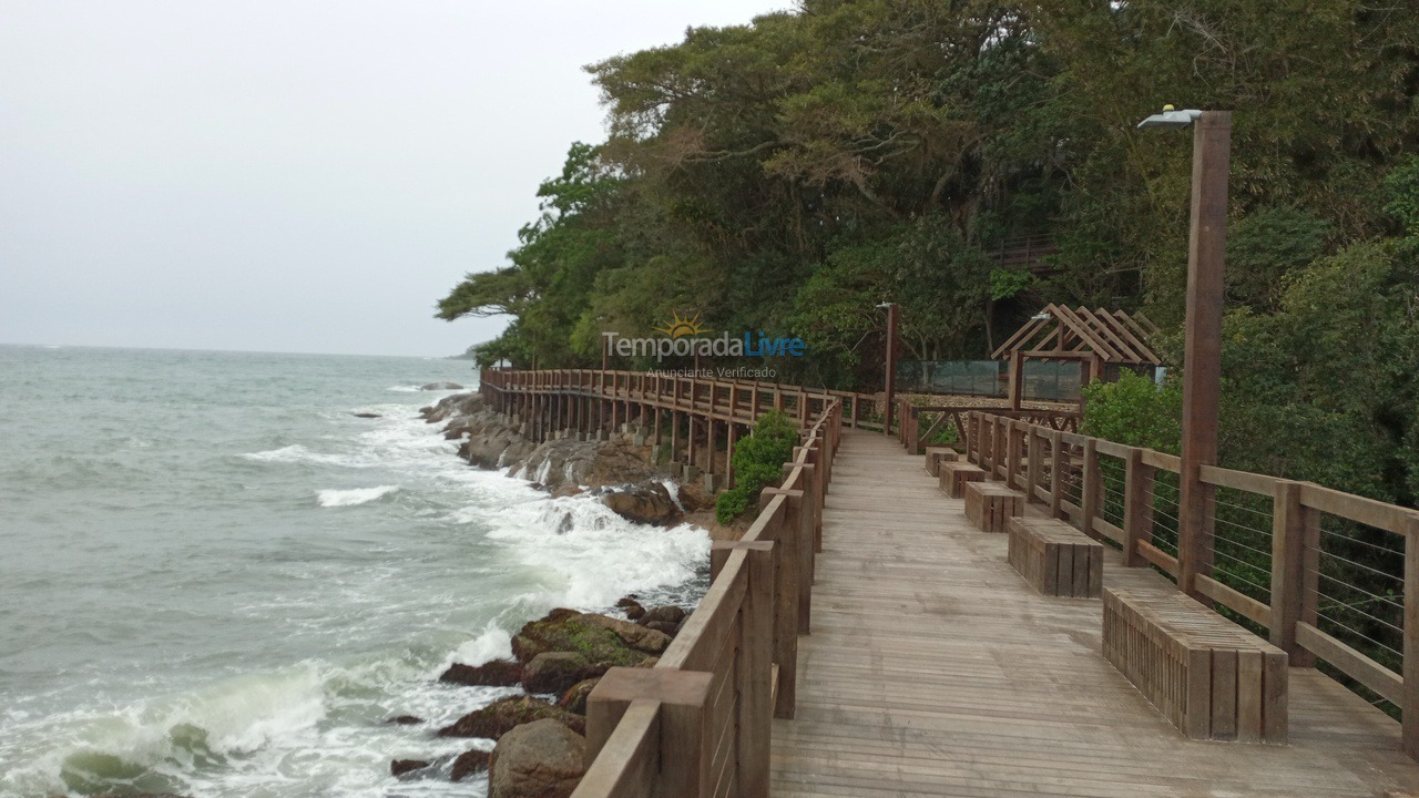 Casa para aluguel de temporada em Bombinhas (Mariscal)