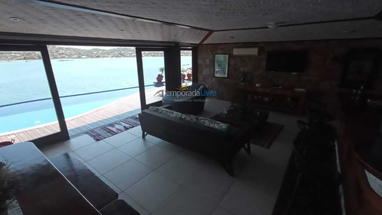 Casa para aluguel de temporada em Armação dos Búzios (Praia da Ferradura)