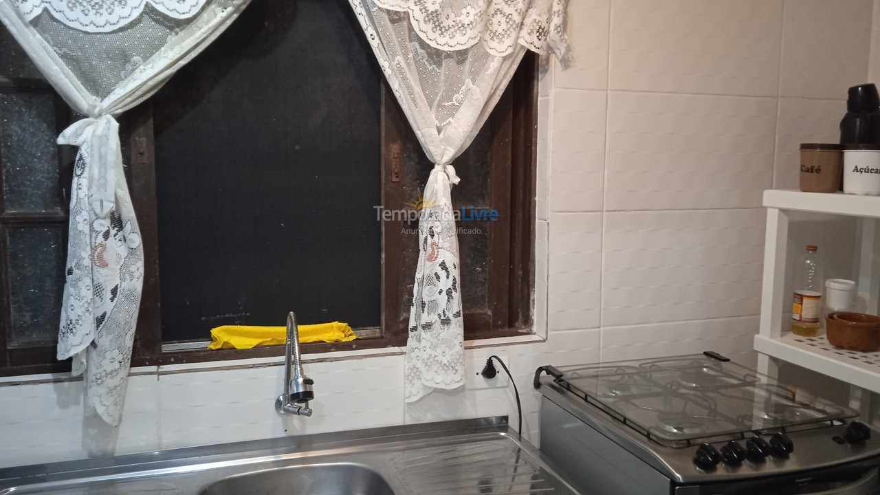 Casa para aluguel de temporada em Ilha Comprida (Av Moreira Sales)