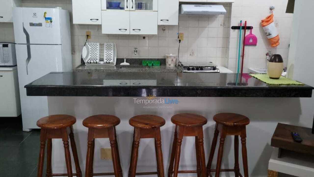 Apartamento para aluguel de temporada em Ubatuba (Praia Grande)