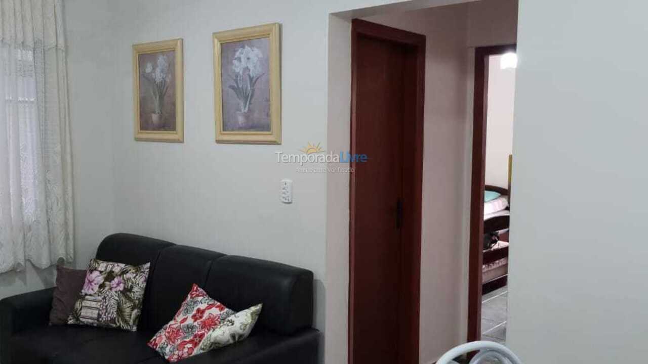 Apartamento para aluguel de temporada em Ubatuba (Praia Grande)