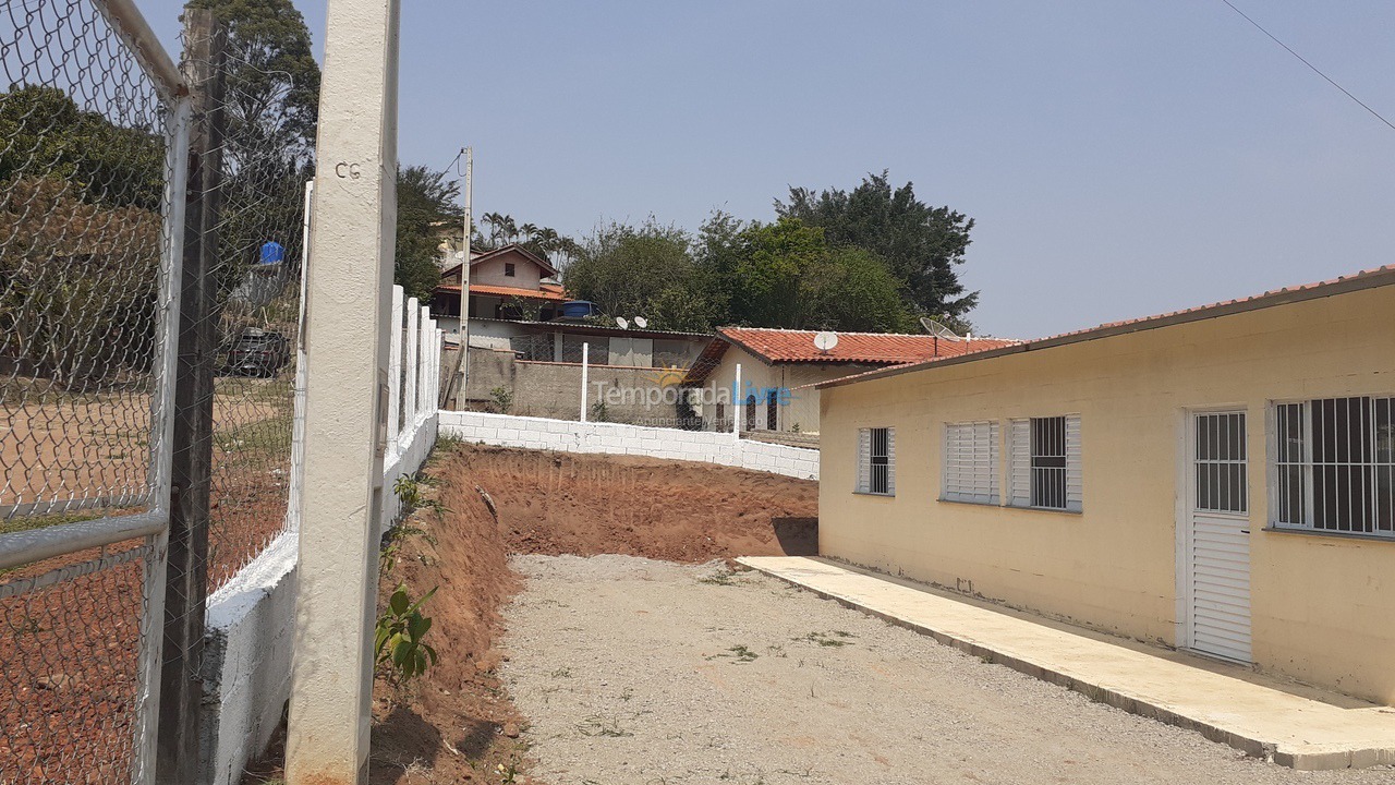 Chácara / sítio para aluguel de temporada em Atibaia (Bairro dos Pires)