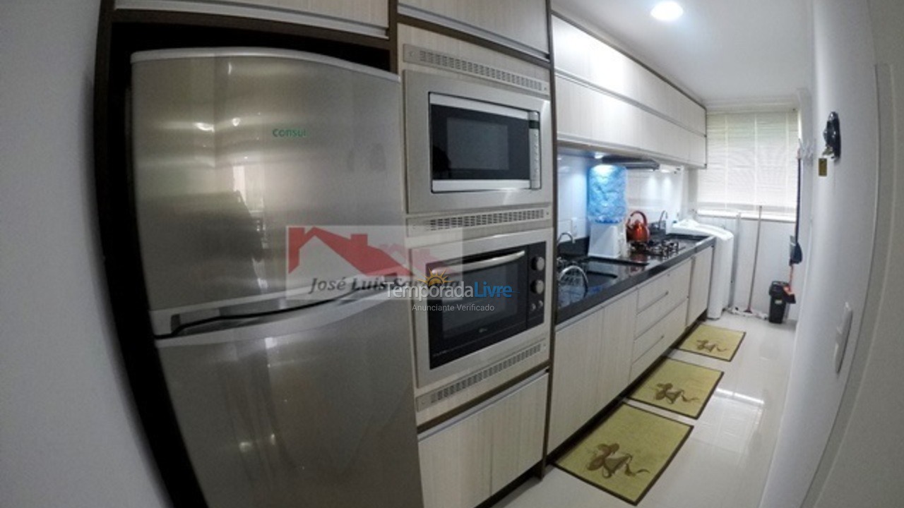 Apartamento para aluguel de temporada em Bombinhas (Praia de Bombas)