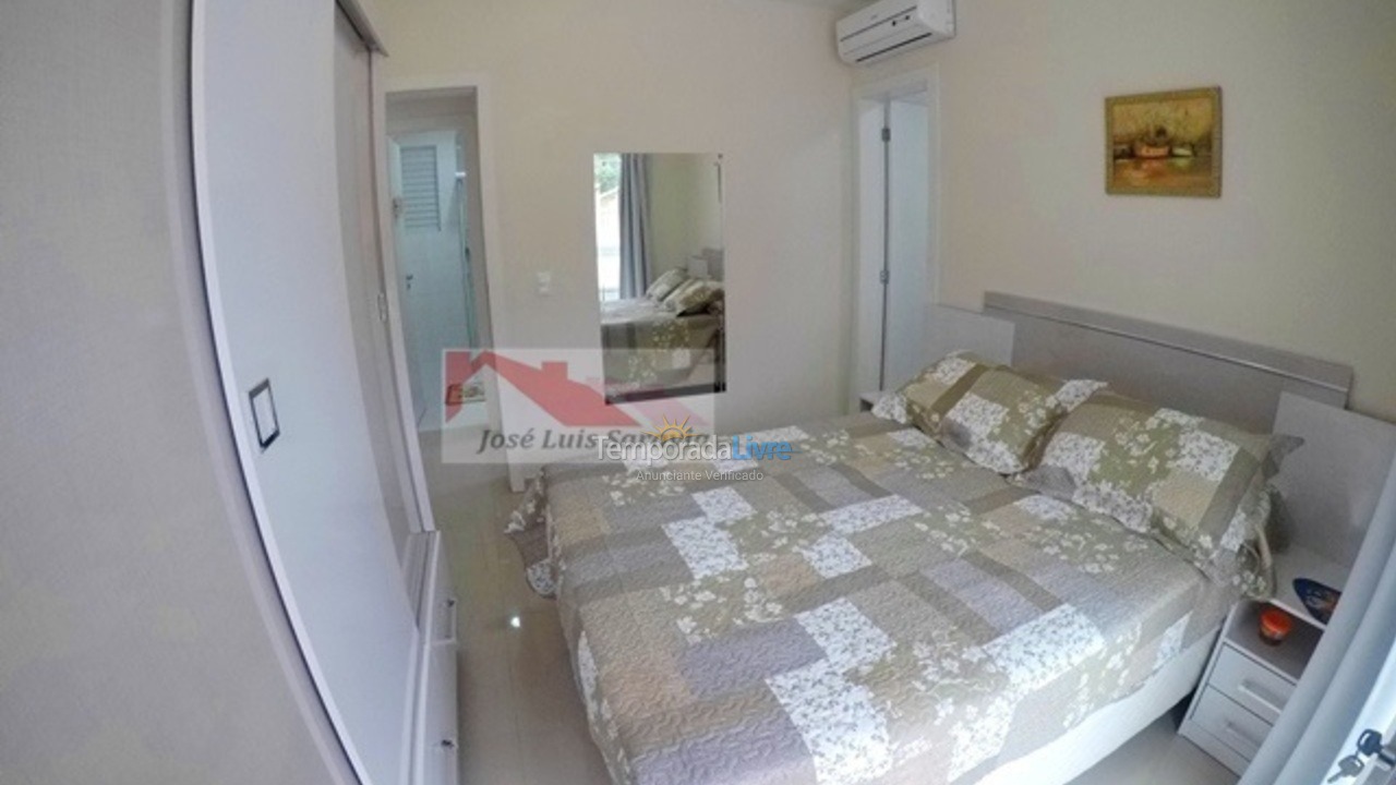 Apartamento para aluguel de temporada em Bombinhas (Praia de Bombas)