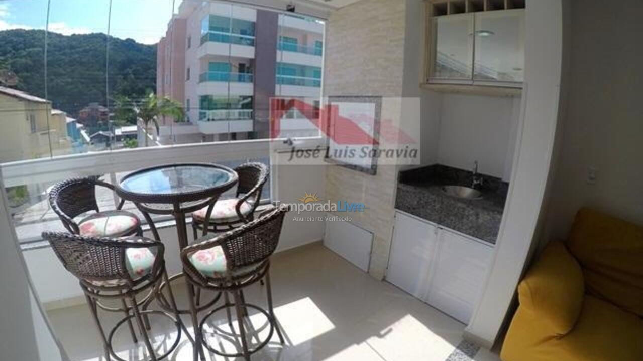 Apartamento para aluguel de temporada em Bombinhas (Praia de Bombas)