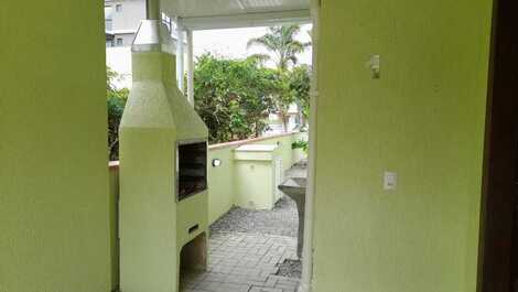 HOUSE ON MARISCAL BEACH - BOMBINHAS - SANTA CATARINA