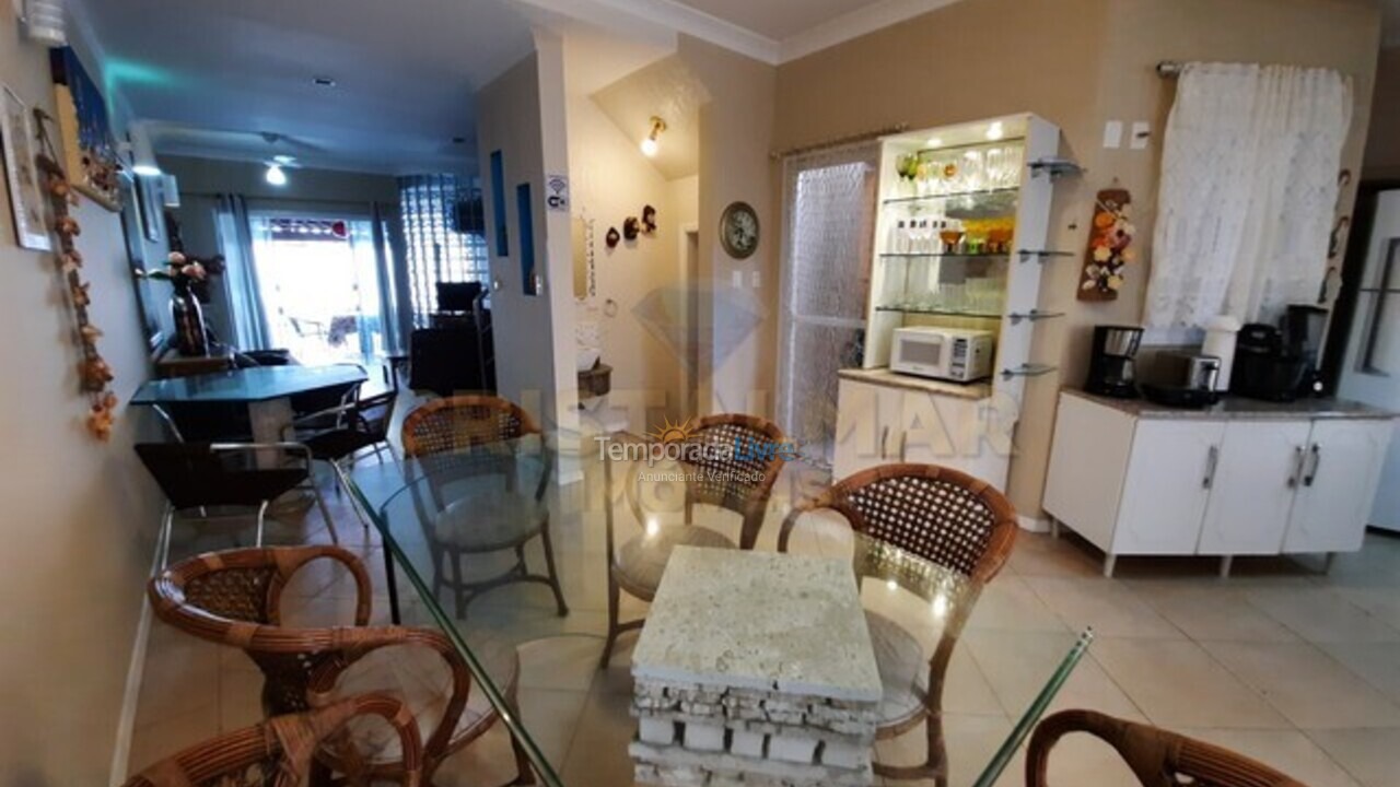 House for vacation rental in Bombinhas (Praia de Bombas)