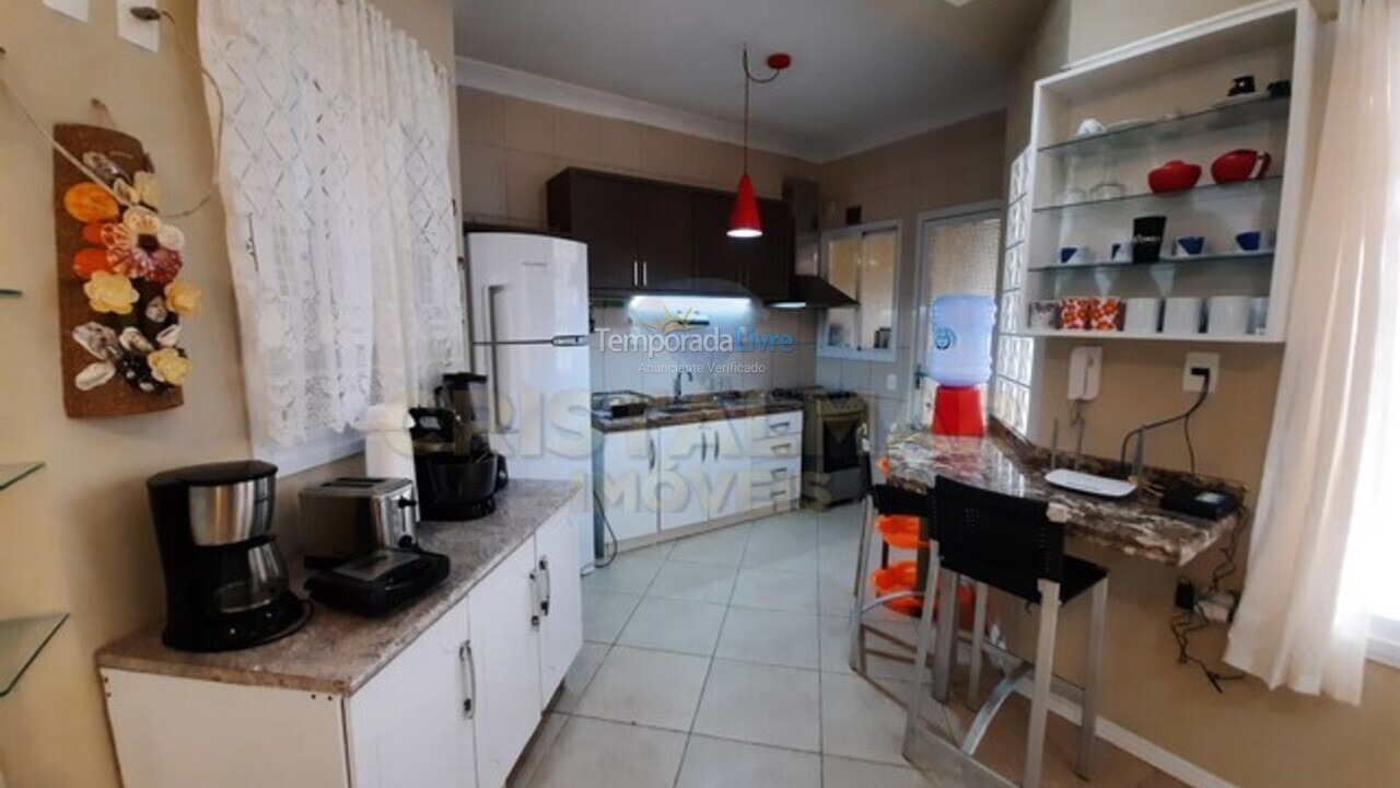 House for vacation rental in Bombinhas (Praia de Bombas)