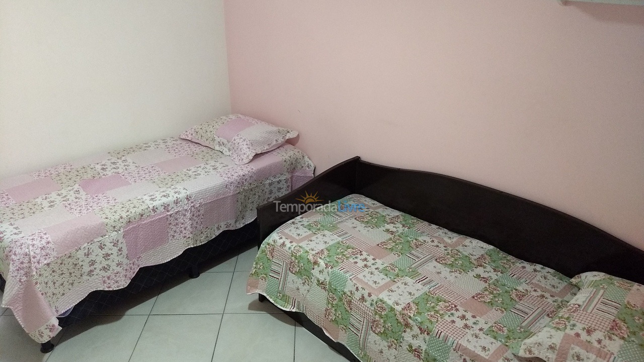 Apartamento para aluguel de temporada em Guarapari (Praia do Morro)