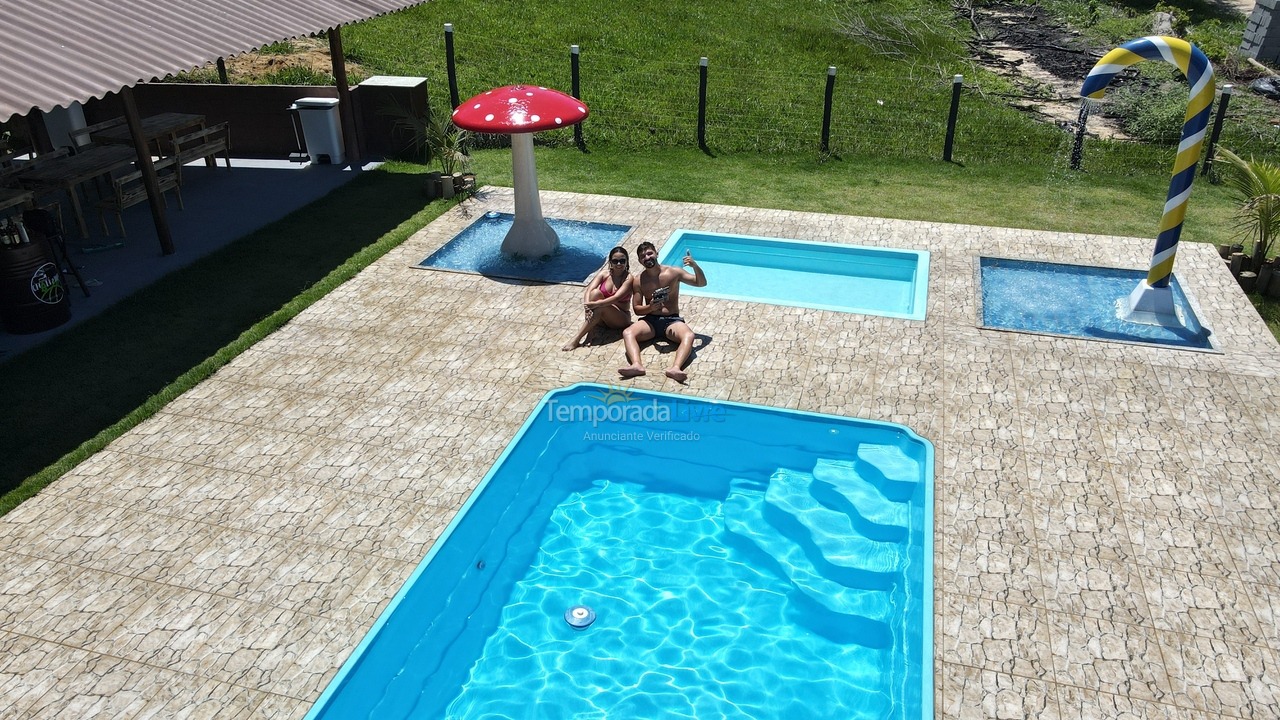 Chácara / sítio para aluguel de temporada em Duque de Caxias (Capivari Xerem Rj)