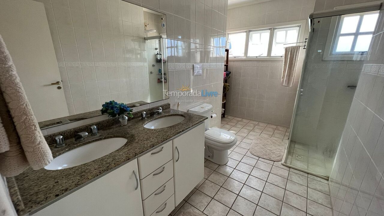 House for vacation rental in Florianopolis (Jurerê Internacional)